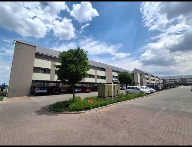 2 BEDROOM FLAT FOR SALE IN RIVERSPRAY LIFESTYLE ESTATE